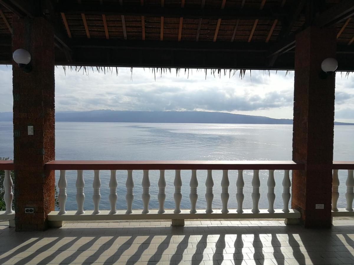 Wuthering Heights Bed & Breakfast By The Sea Dumaguete City Eksteriør billede