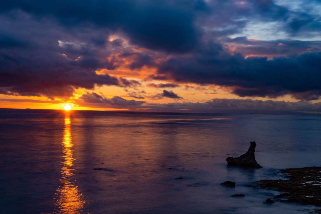 Wuthering Heights Bed & Breakfast By The Sea Dumaguete City Eksteriør billede