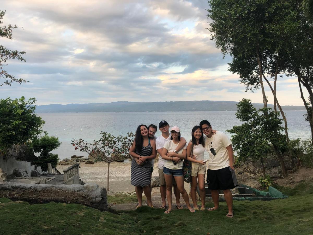 Wuthering Heights Bed & Breakfast By The Sea Dumaguete City Eksteriør billede