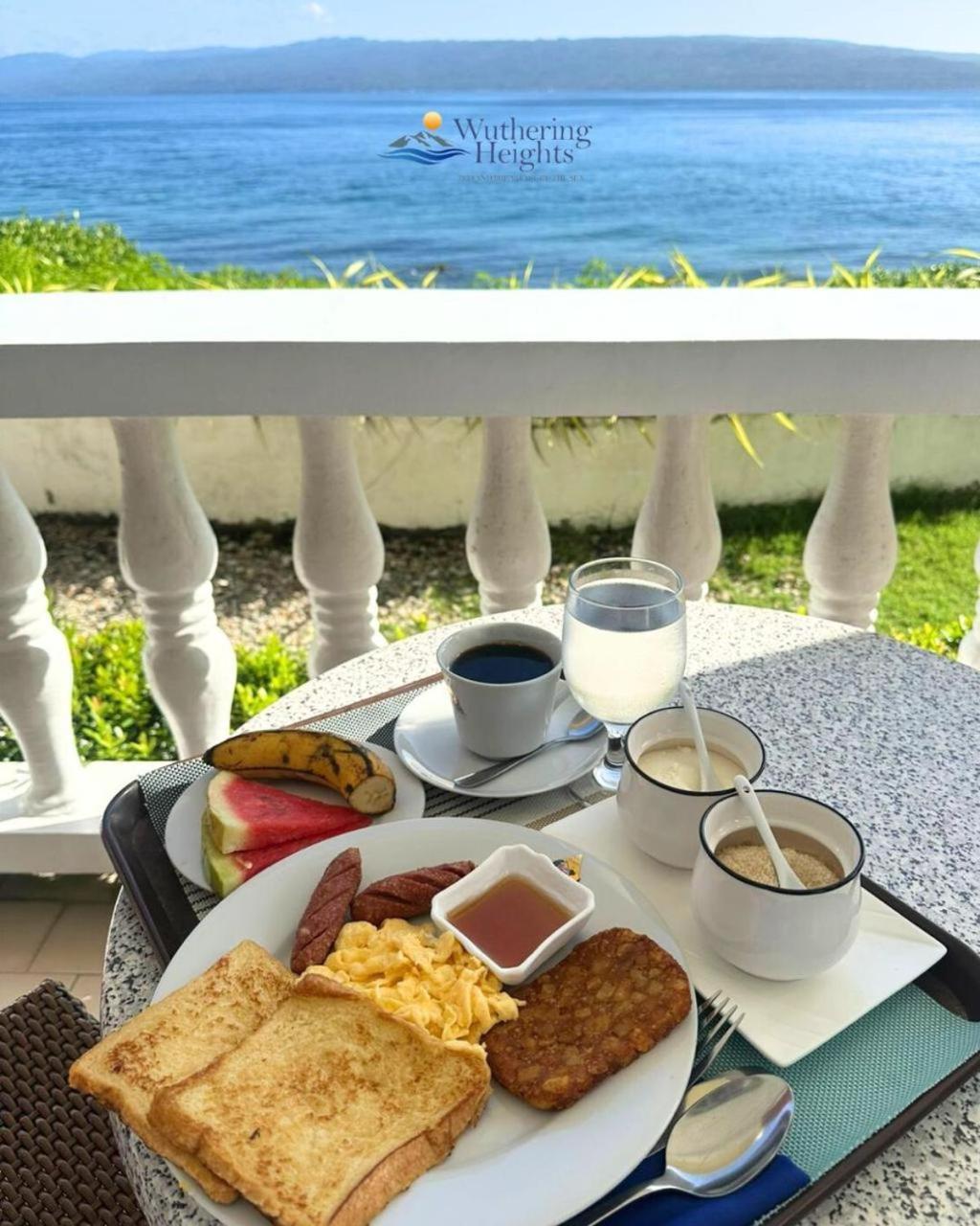 Wuthering Heights Bed & Breakfast By The Sea Dumaguete City Eksteriør billede
