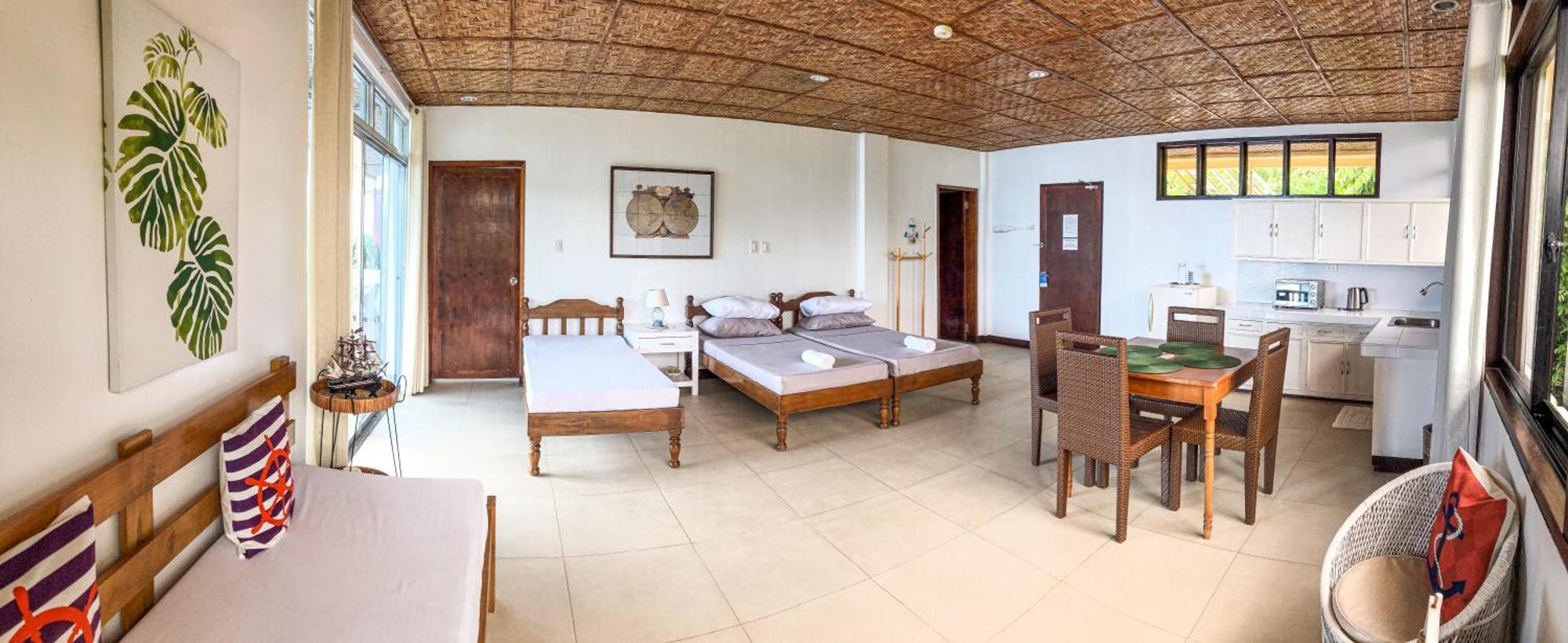 Wuthering Heights Bed & Breakfast By The Sea Dumaguete City Eksteriør billede