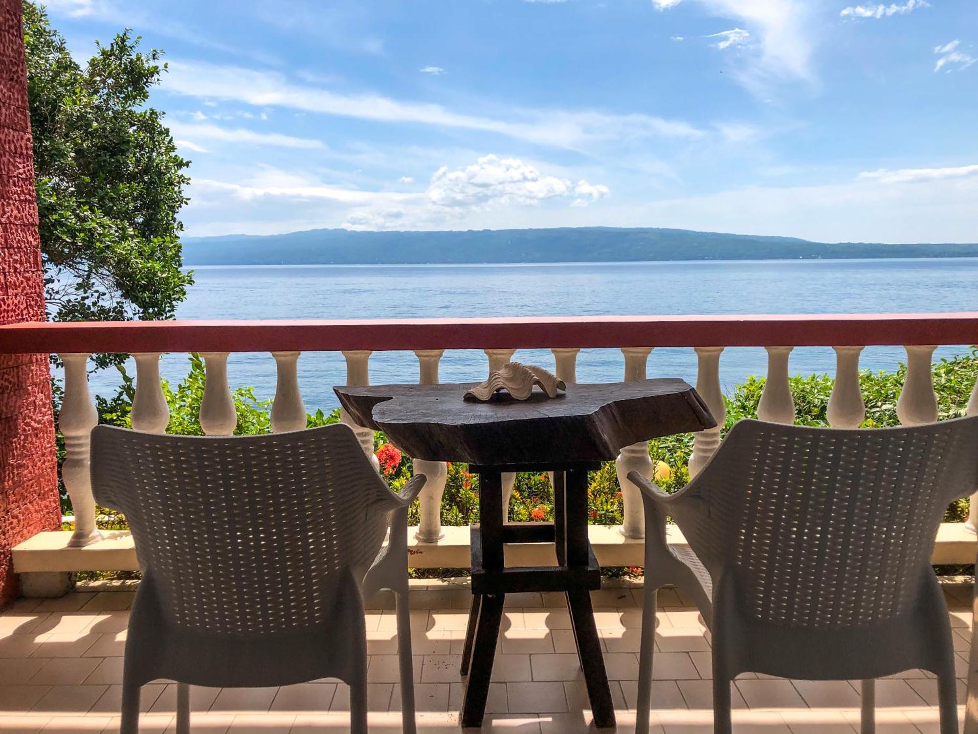 Wuthering Heights Bed & Breakfast By The Sea Dumaguete City Eksteriør billede