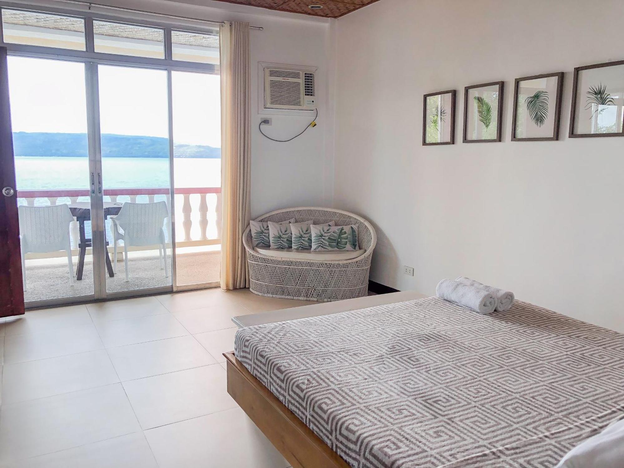 Wuthering Heights Bed & Breakfast By The Sea Dumaguete City Eksteriør billede